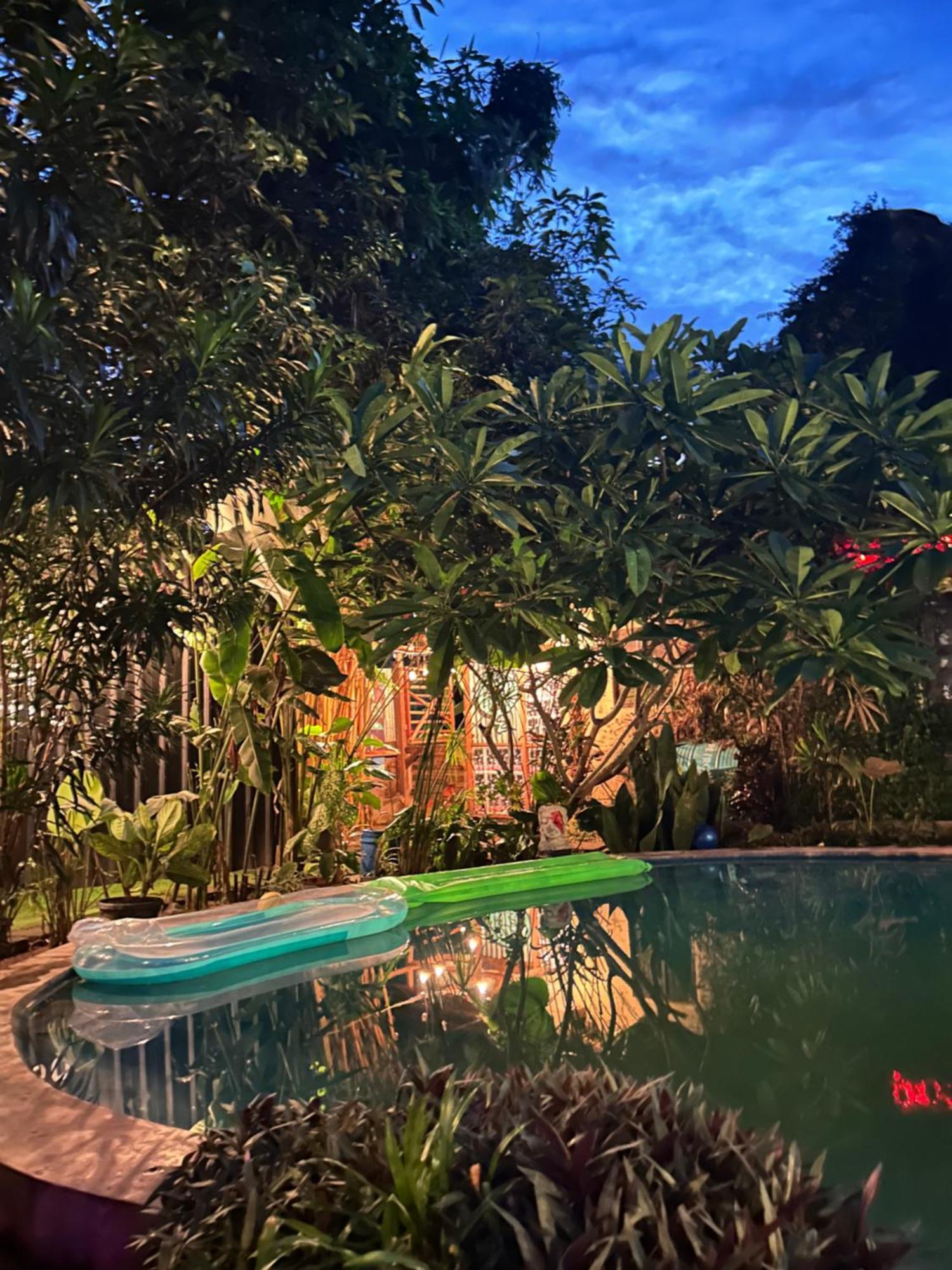 Losmanos Hostel ยอกยาการ์ตา ภายนอก รูปภาพ
