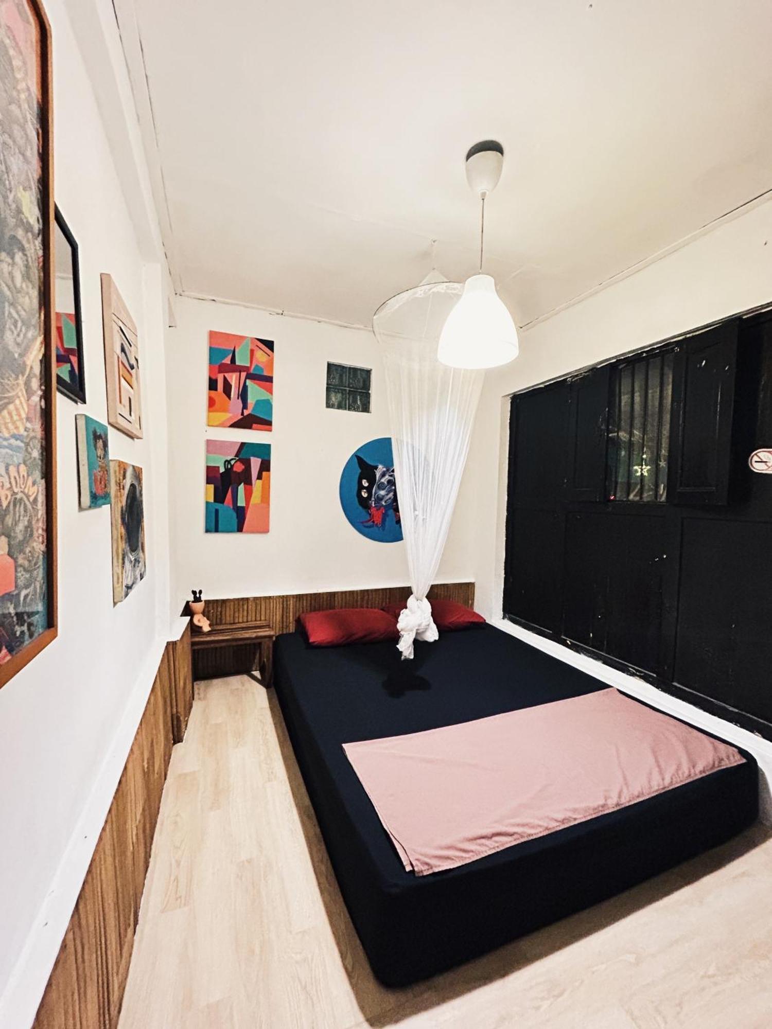 Losmanos Hostel ยอกยาการ์ตา ภายนอก รูปภาพ
