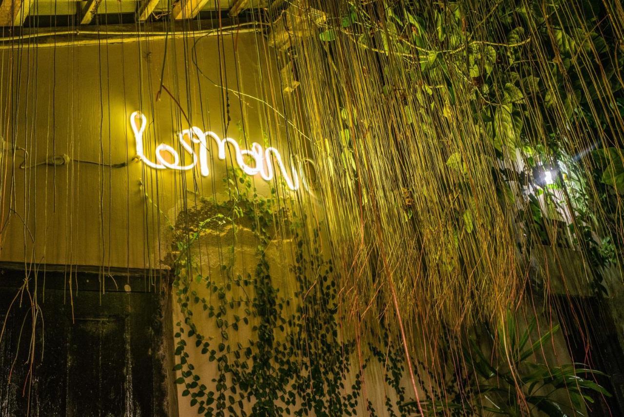 Losmanos Hostel ยอกยาการ์ตา ภายนอก รูปภาพ