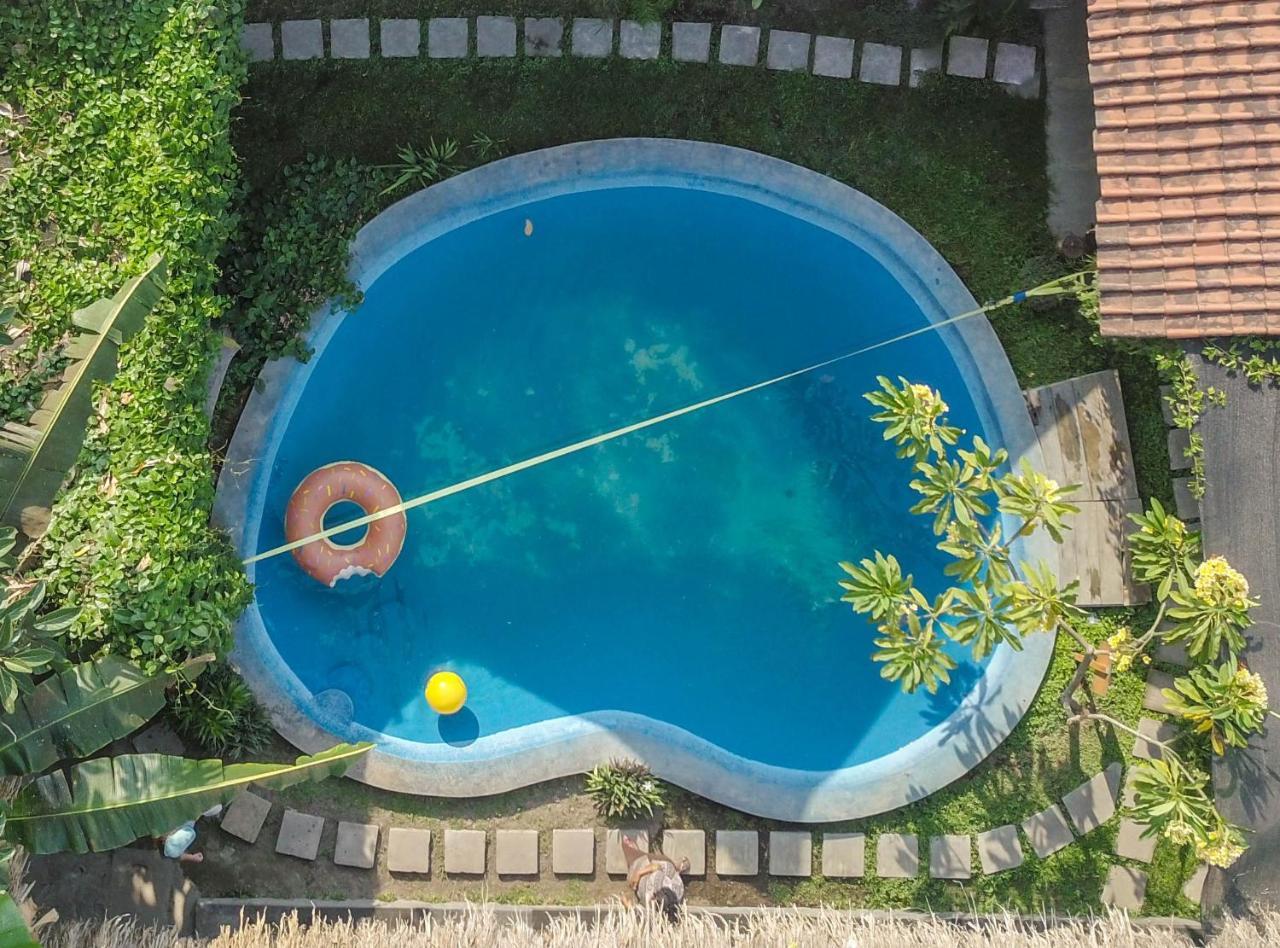 Losmanos Hostel ยอกยาการ์ตา ภายนอก รูปภาพ